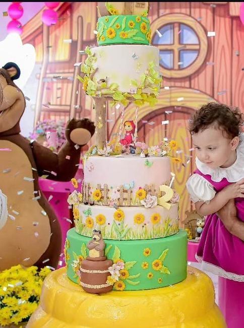 Marsha e o urso
