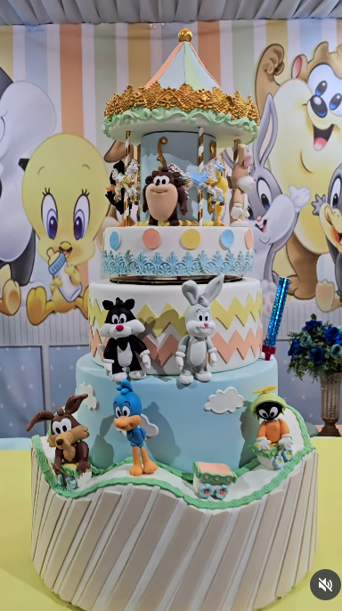 Looney Carrossel Azul