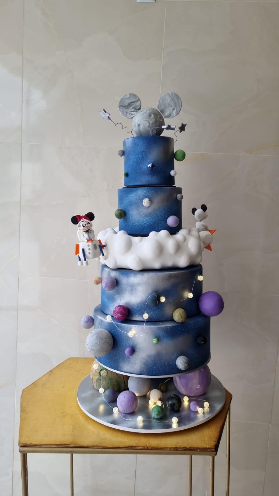 Mickey astronauta planetinha